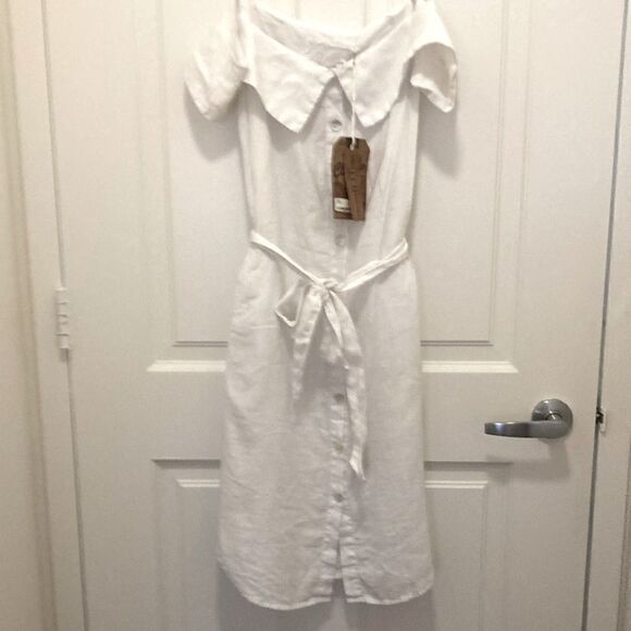 NWT Claudio Milano White Linen Dress with Coconut Shell Buttons & Side Pockets. - Picture 1 of 11